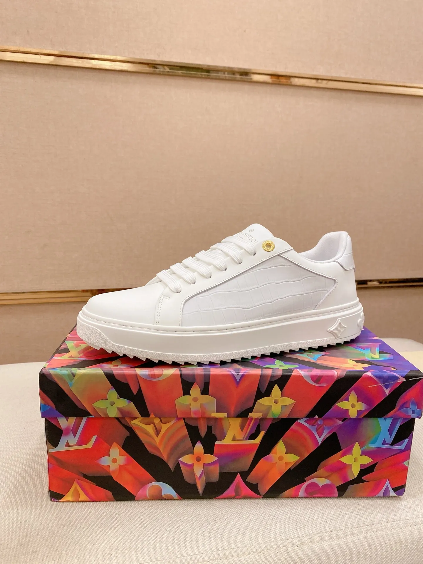 Men's shoes💰: 540💰(Niuli: full package) louis vuitton (Louis Vuitton/lv) top 🔍🔍 new models are on sale at the same time at the counter. The upper 🇮🇹 is imported from Italy, first-layer cowhide, and the lining is fully imported cowhide. 💪💪, completely 1⃣️ to 1 ⃣️Re-engraved🇮🇹💪💪, ⚠Sole: The original sole is specially provided by the original factory, the exclusive movable molded sole is super comfortable, ⚠The original factory follows the order, 🔍🔍high quality, you can enter and exit the counter at will, welcome to compare⚠. Code number:38-44